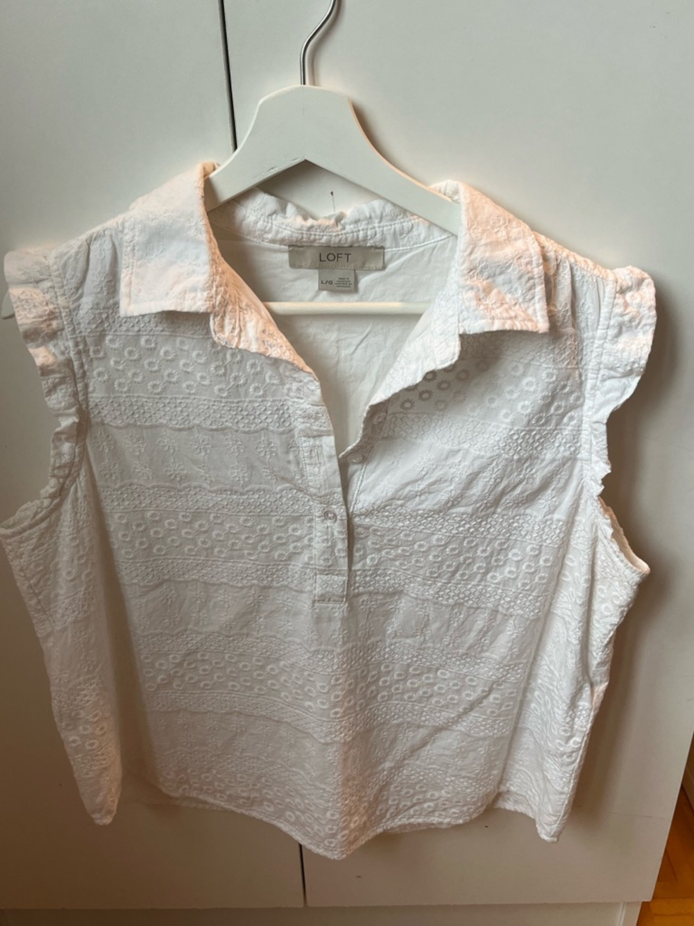 LOFT White Eyelet Collared Sleeveless Blouse